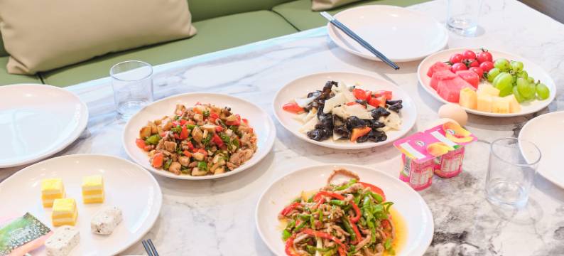 悦里主题酒店(达州火车站店)图片