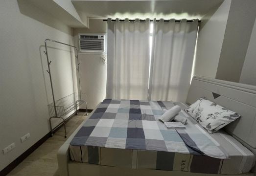MOA Queen bed unit with Balcony &Wifi near Okada 8J Hotel Overview