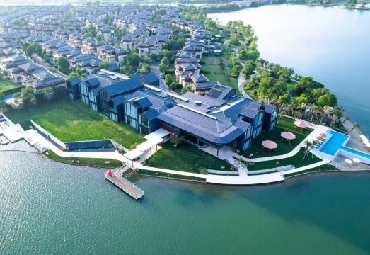 隐丽艺术酒店外景图