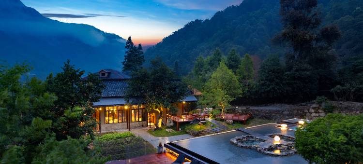 海螺沟同堂·Glacier View & Hot Spring雪山观景度假温泉美墅图片