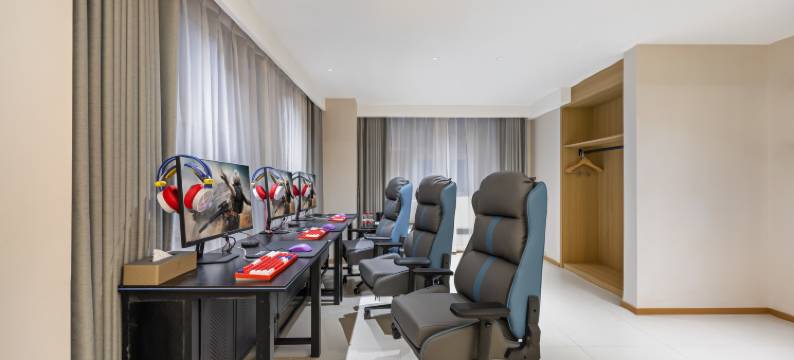 Skyline电竞民宿(常州南大街吾悦广场店)图片