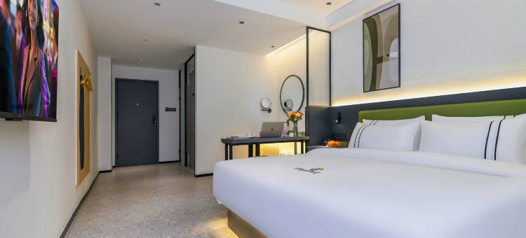 易趣·君好酒店(中山三乡顺昌广场店)图片