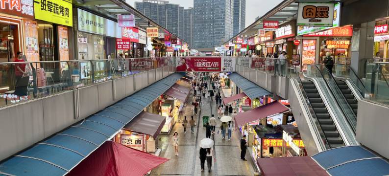 家家青年民宿(红谷滩万达店)图片