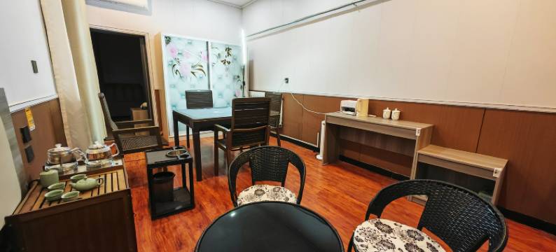 陌野艺术影宿(临汾吉县店)图片