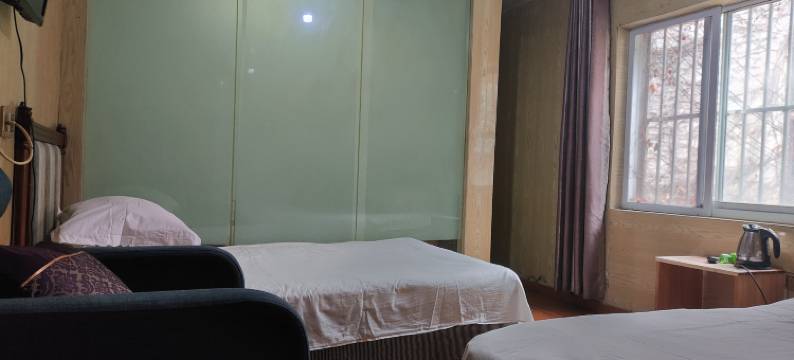 华利旅馆(镇江火车站北广场店)图片