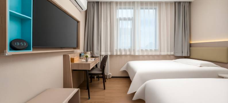 银座佳驿酒店(济南千佛山西门泉城公园地铁站店)图片