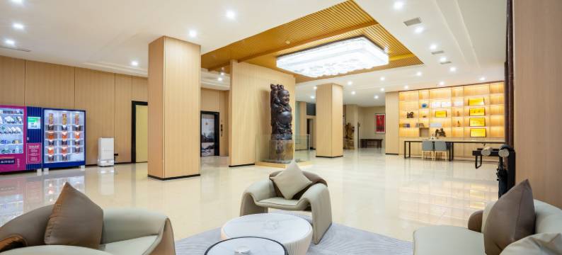 雷神电竞酒店(上饶横峰县政府店)图片