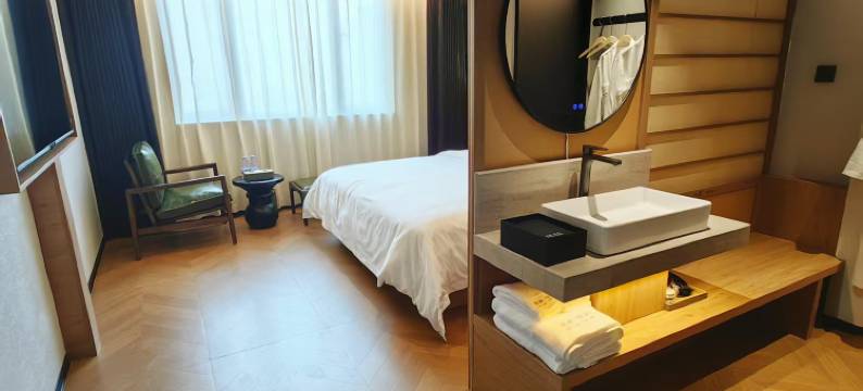 南岸·悦舍酒店(东山南门湾店)图片