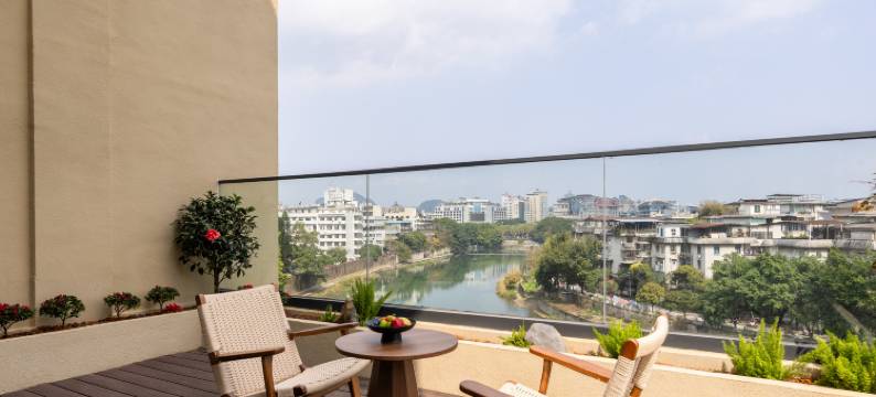 桂林象鼻山中山南路亚朵酒店图片