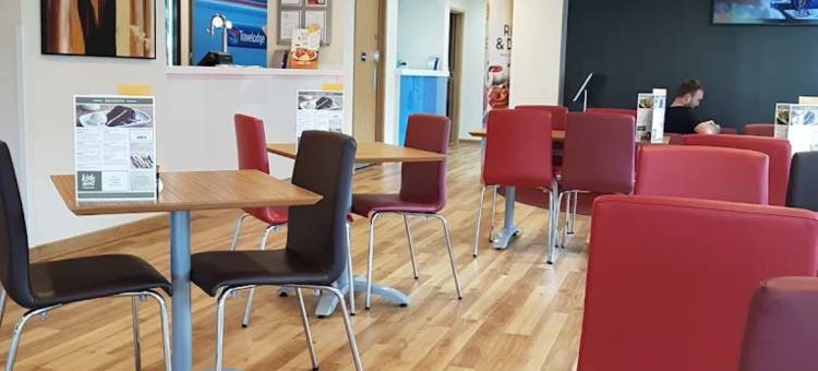 达德利市中心旅客之家酒店(Travelodge Dudley Town Centre)图片