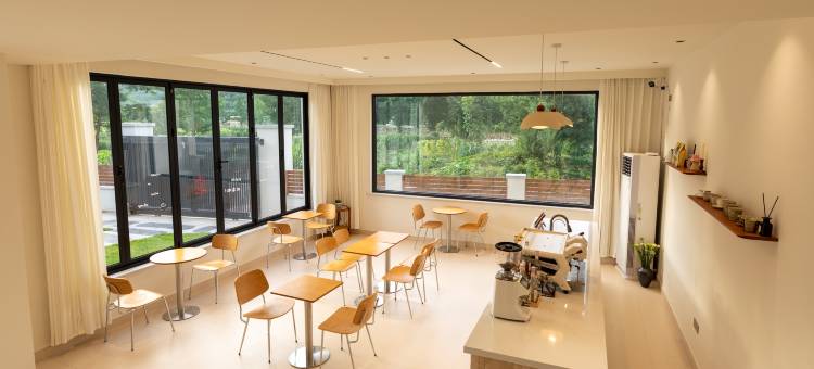 桐庐椿寻民宿(雅鲁山湾湾漂流店)图片