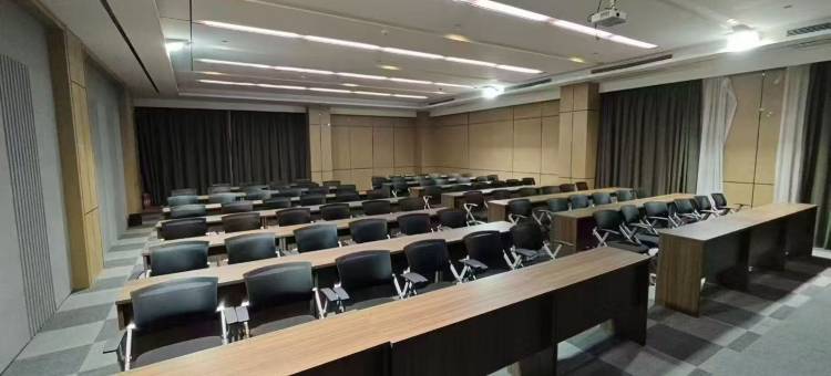 白玉兰酒店(连云港高铁站店)图片