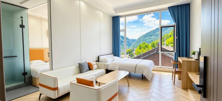 南晞小筑·富氧观山景·避暑度假美宿(官鹅沟大景区店)图片