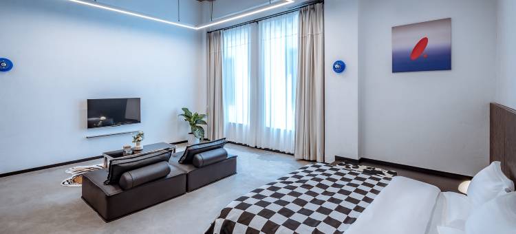 即至·外星人美宿馆图片