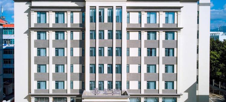 白玉兰酒店(蒙自银河路店)图片