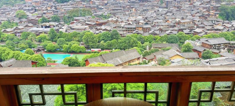 嘎百福客栈(西江千户苗寨观景台店)图片