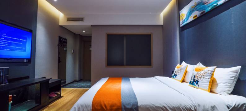 万泓商务酒店(沁阳汽车站店)图片