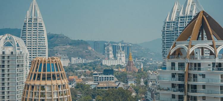 西双版纳景洪栖澜江景美宿(告庄星光夜市店)图片