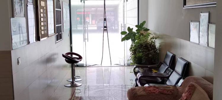师宗静逸大酒店图片