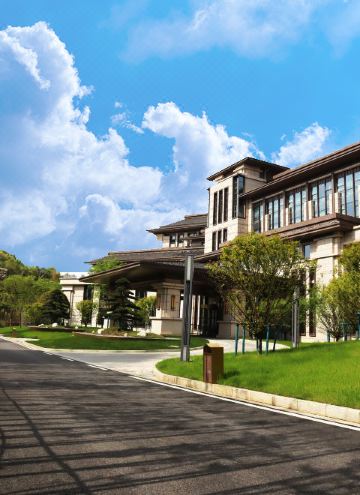 咸宁联投香城泉都大酒店外景图