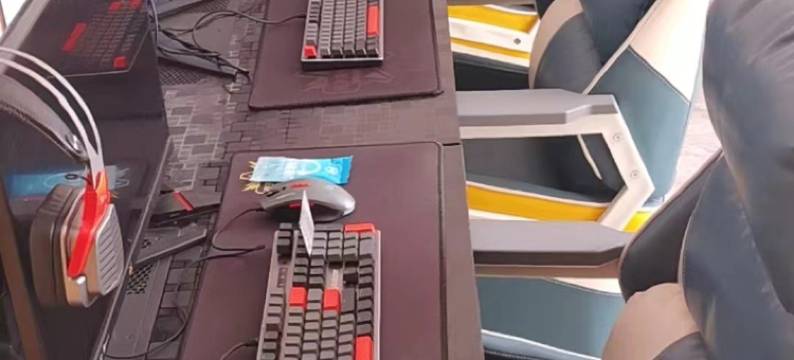 山阴双子座电竞酒店图片