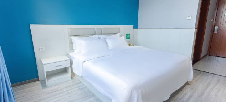 欣悦宾馆(镇江火车站万达广场店)图片