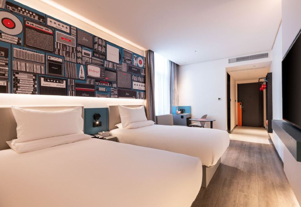 Ibis HotelsHotel Overview
