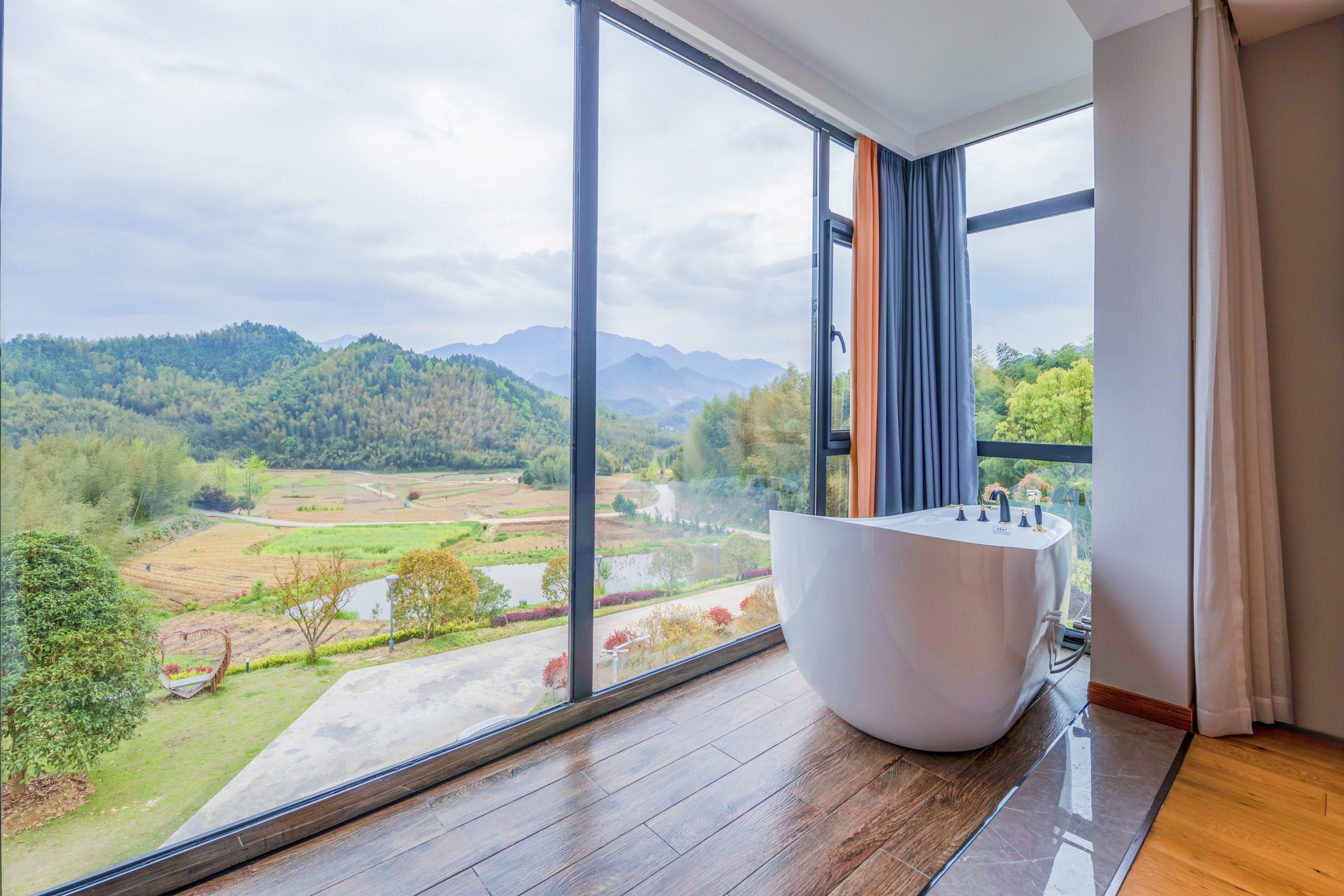 Yundu Lin'an Mountain Wild Resort Homestay (Daming Mountain Fengzhigu Branch) Over view