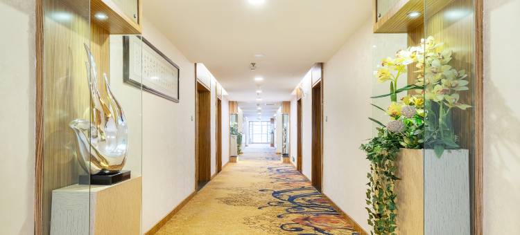 曲靖晟世仟和酒店(麒麟区翠峰路店)图片