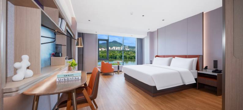 三亚峰创假日酒店(三亚湾市政府店)图片