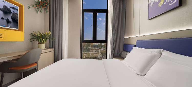 7天酒店(贵阳北站店)图片