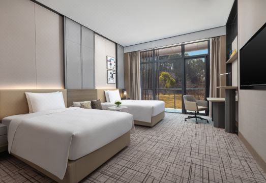 Crowne Plaza QUZHOU by IHG Hotel Overview