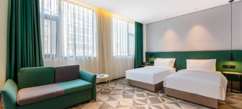 青枫酒店(益华广场华润万家店)图片