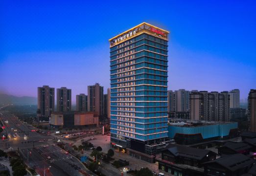 宜春高铁站希尔顿欢朋酒店外景图