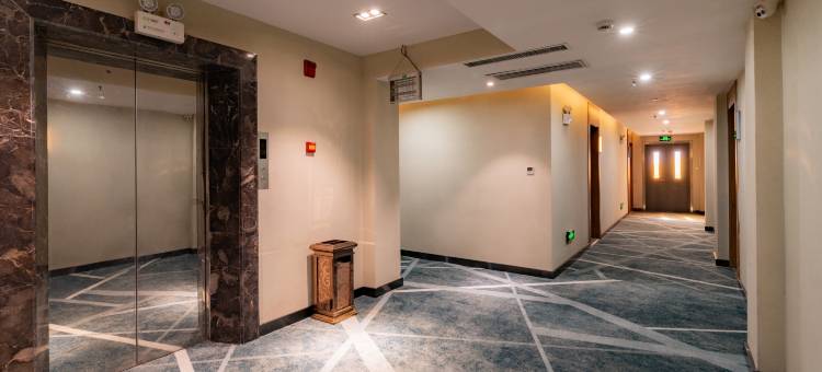 艺选酒店(安康汉阴汽车站店)图片