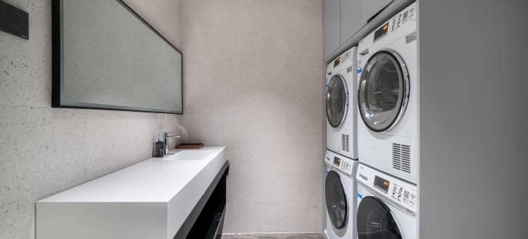 网鱼电竞酒店(上海罗店古镇宝山寺店)图片