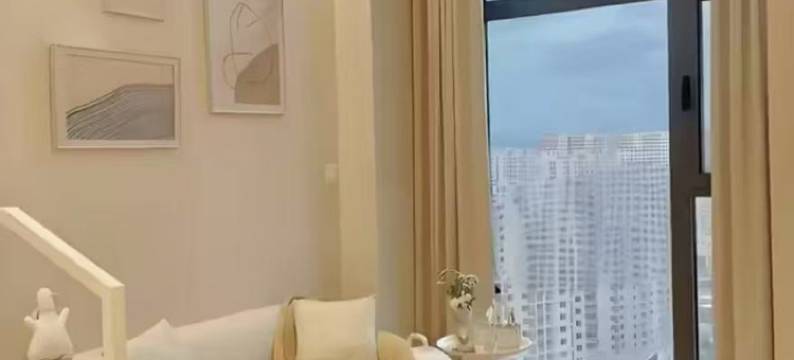 半夏·轻奢LOFT公寓(鱼尾洲地铁站力高雍湖国际店)图片