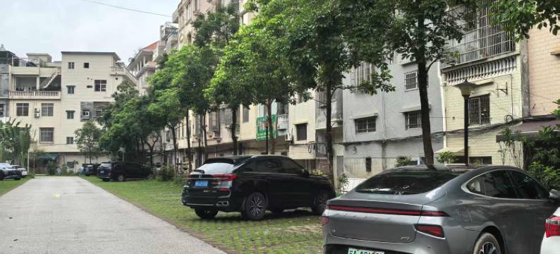 格曼酒店(东兴国门景区口岸店)图片