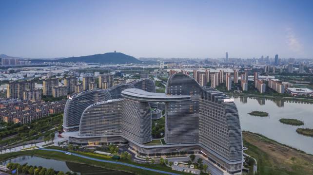 朗丽兹酒店(湖州高铁站店)