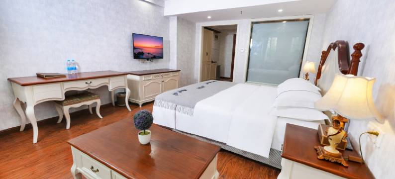 莱雅精品酒店(西南大学状元碑地铁站店)图片