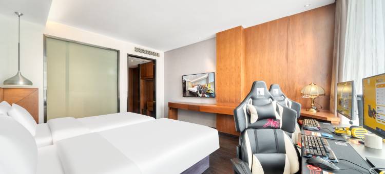 寓约电竞酒店(武汉白沙洲烽火村地铁站店)图片