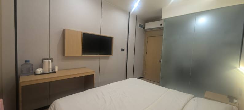 壹来登快捷酒店(铜川职院店)图片