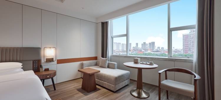 摩亚特酒店(宁波火车站店)图片