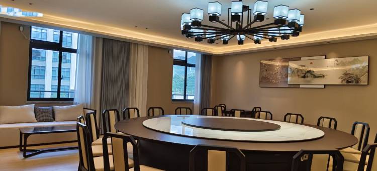 磐安红庭学府酒店图片