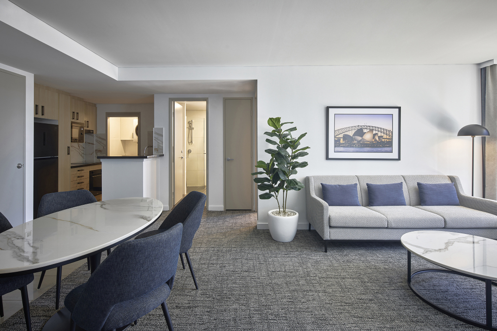 Meriton Suites Pitt Street Hotel Overview