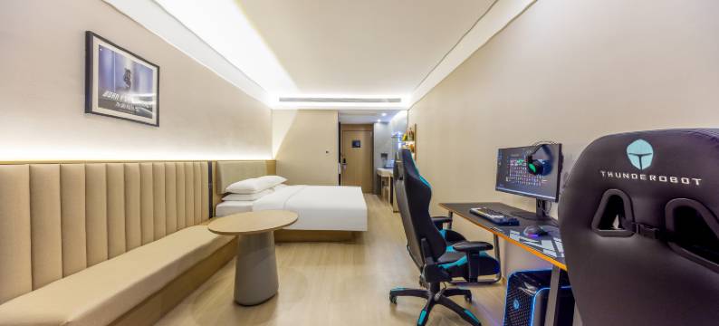 雷神电竞酒店(银川悠阅城店)图片