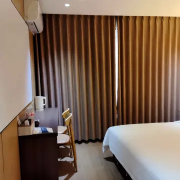 瑞华影院公寓(太原南站东广场店)