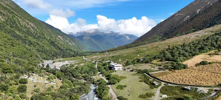 察隅甲应·雲上山居民宿图片