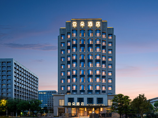上海五角场江湾体育场亚朵酒店