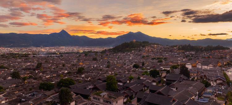 栖岸·Sunshine奢居半山古城全景美宿图片